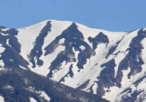 僧ケ岳の雪絵 スポット写真
